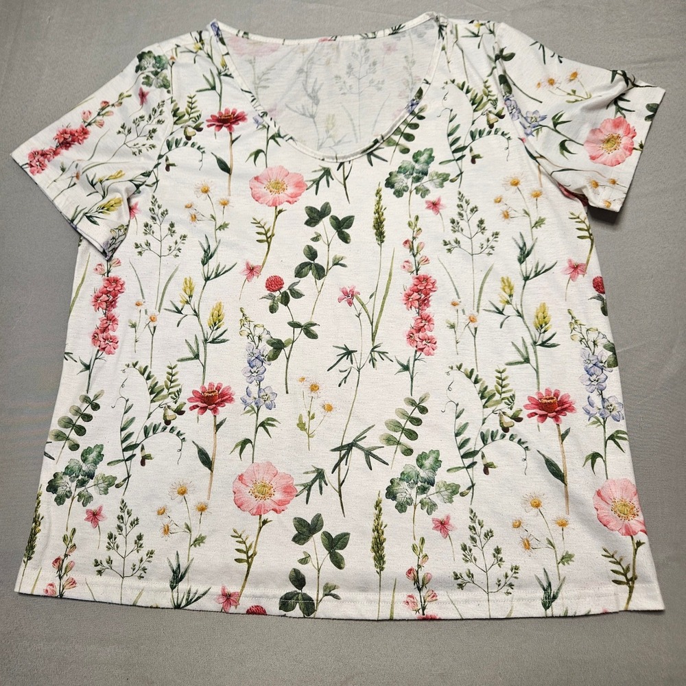 Whimsical Floral T-Shirt Womens Large White Botanical Wildflower Scoop Neck Tee